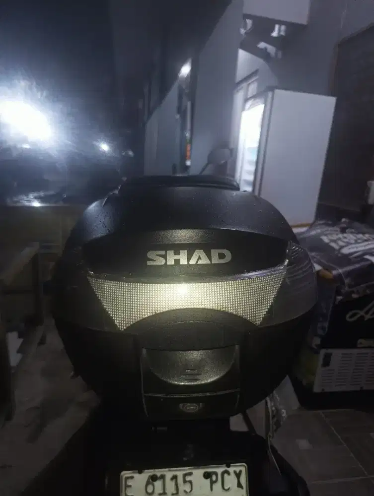 Dijual Box Shad sh33 dapat sandaran nyaman