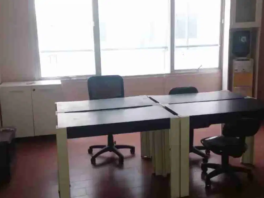 Office disewakan di Apartemen Menteng Square