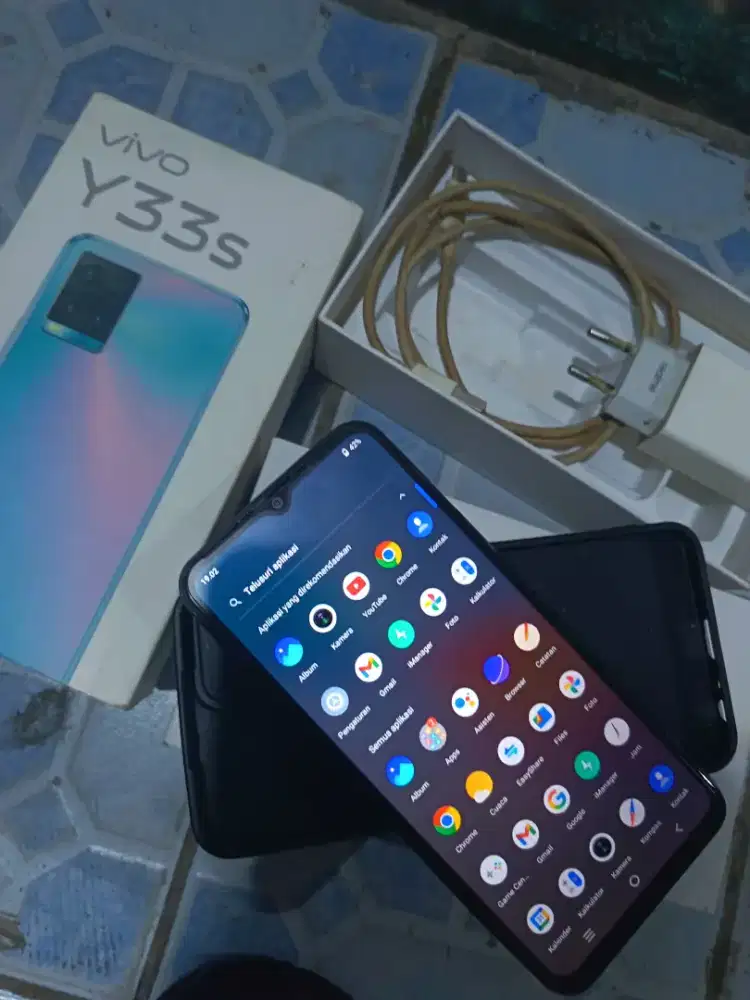 Vivo y33s ram 8/256