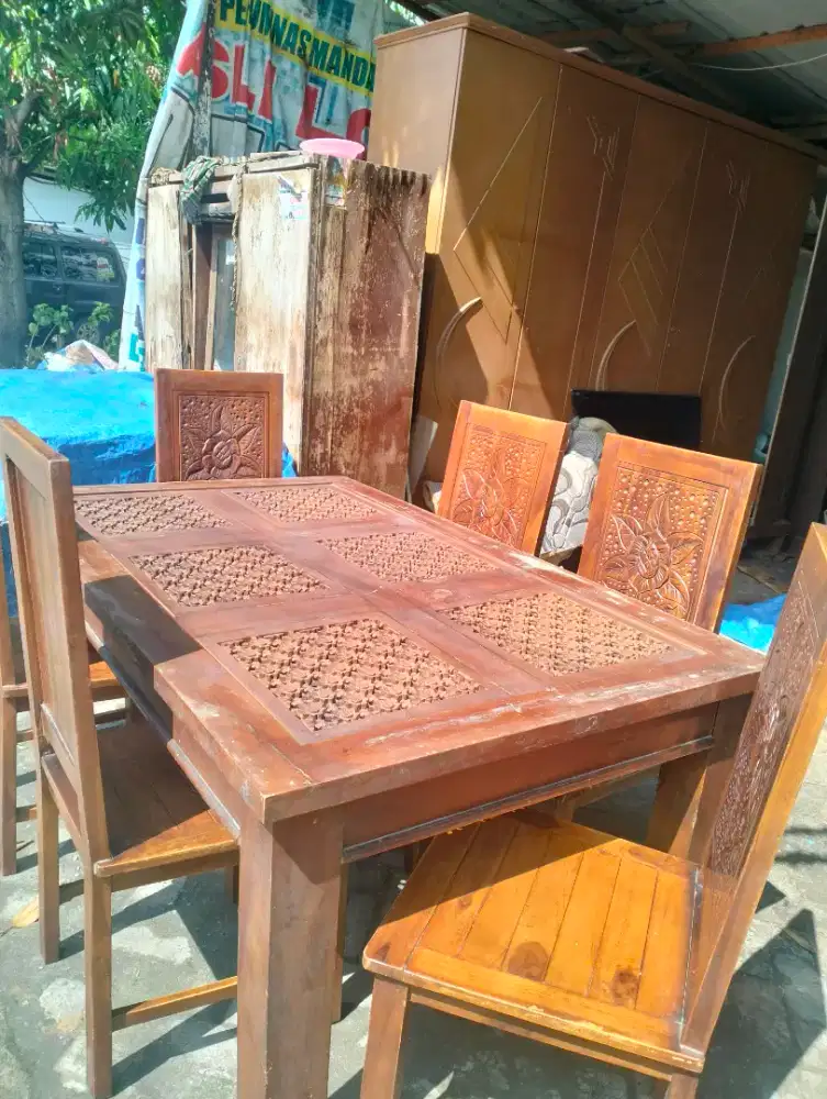 meja makan 6 kursi