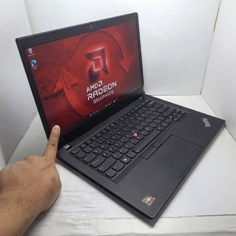 LAPTOP SLIM TOUCHSCREEN  LENOVO THINKPAD T495 RYZEN 5 PRO 16/256 VGA 2