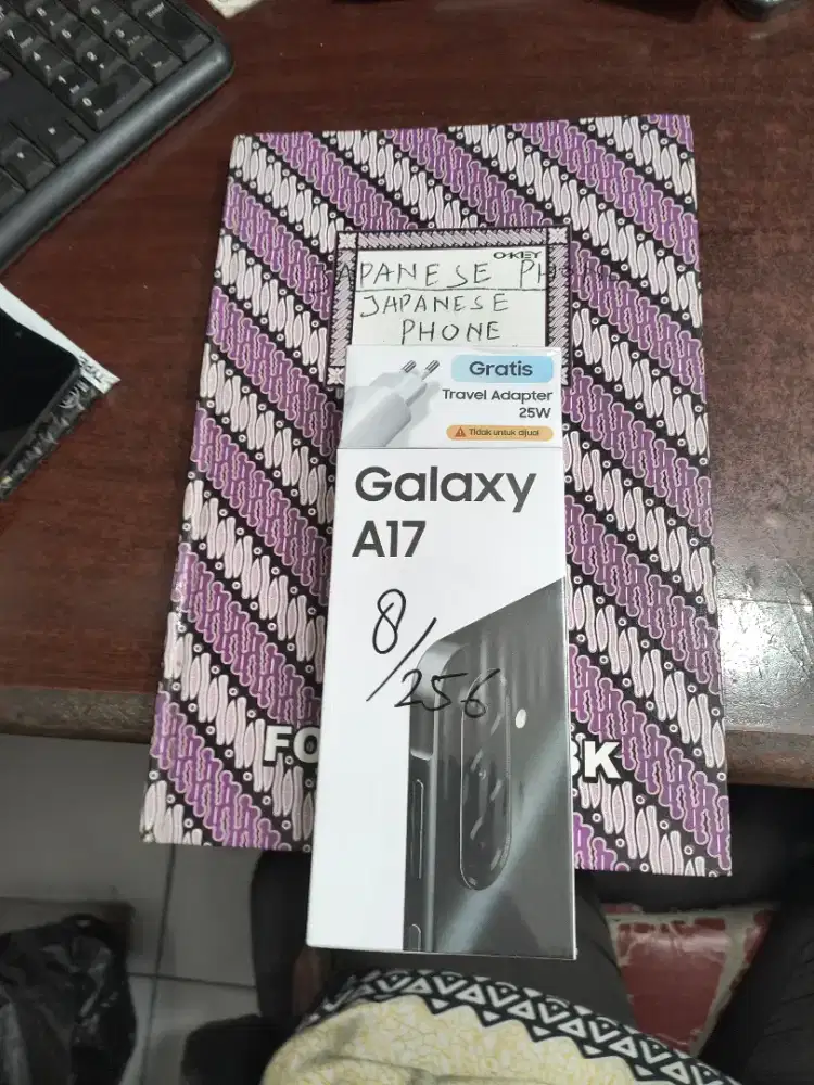 Samsung A17 8/256+adaptor new