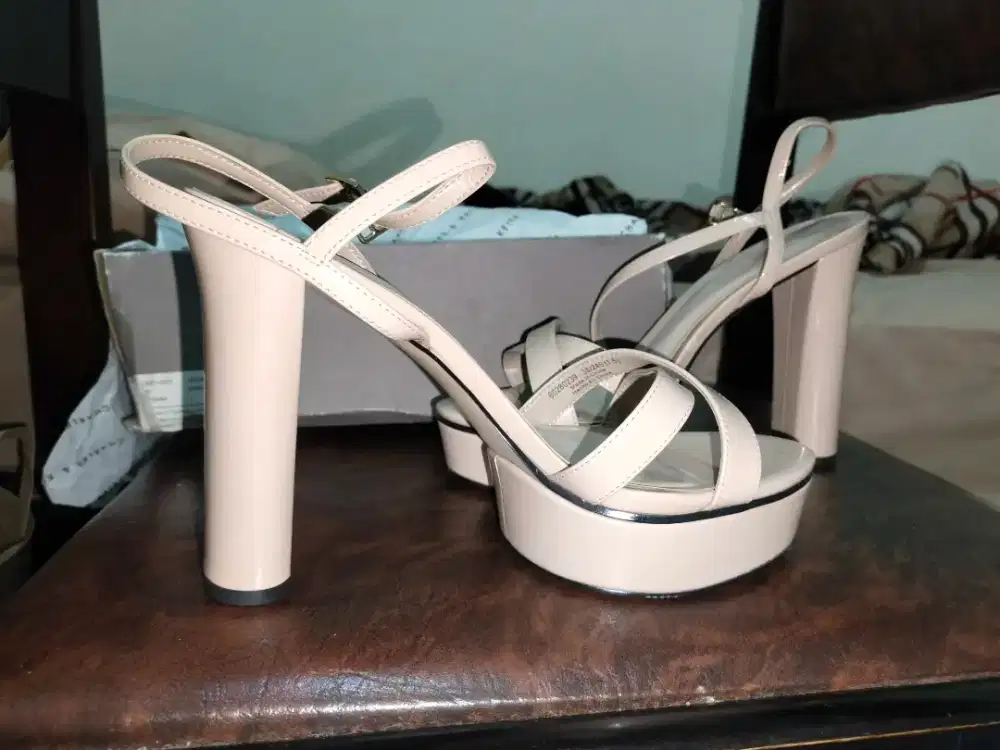 CHARLES & KEITH NUDE ORIGINAL (SECOND)