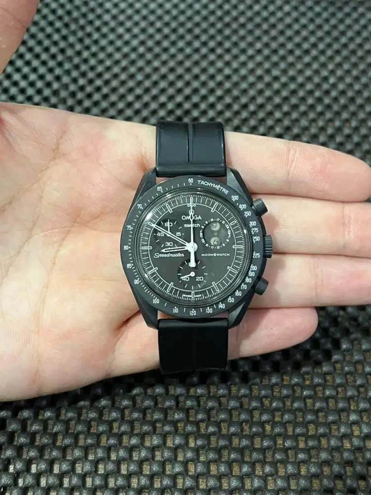 Omega x Swatch Mission To The Moonphase Snoopy