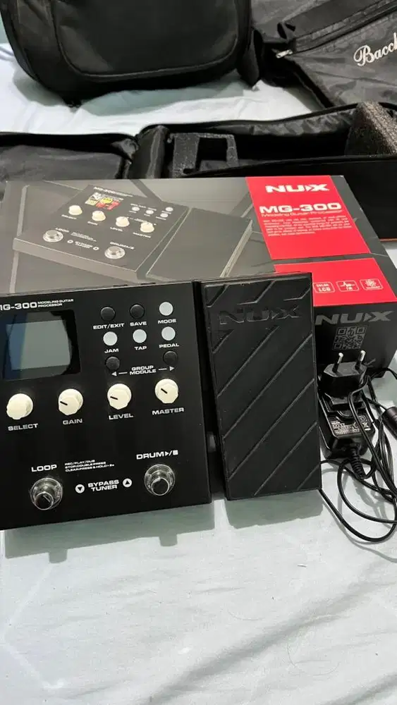 NUX MG-300 Efek Gitar Digital