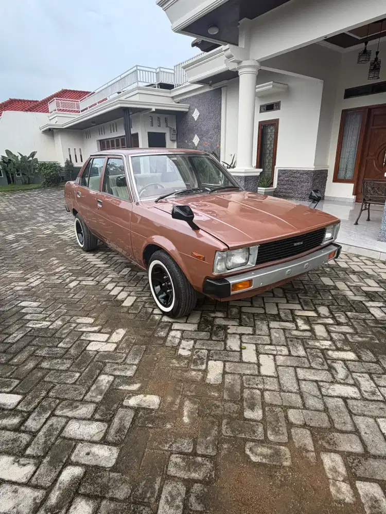 Jual corolla dx tahun 81