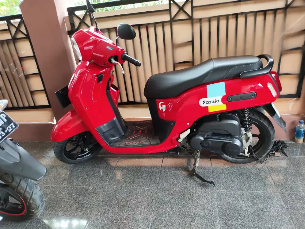 Di jual salah 1 motor ( penuh in garasi)