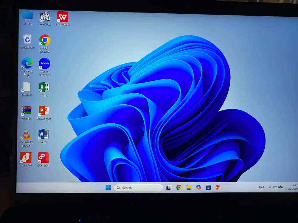 Dijual laptop axio tahun 2023