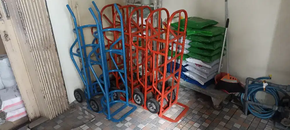 Dicari Serabutan,sopir pick up