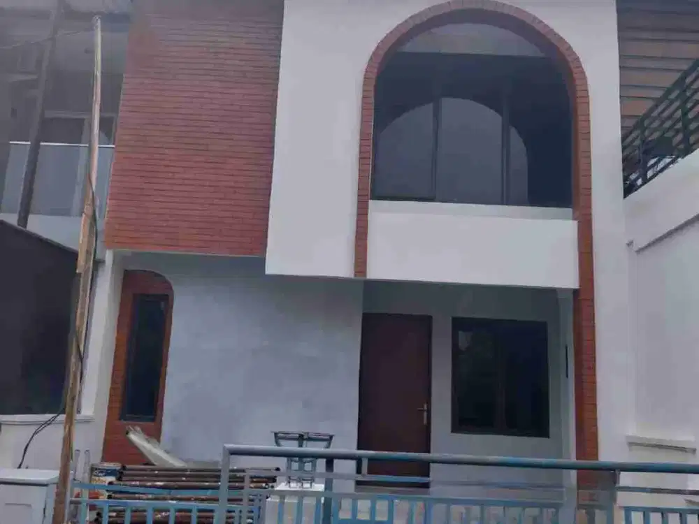 Rumah Citraland Taman Puspa Raya Bagus Dekat Pasar