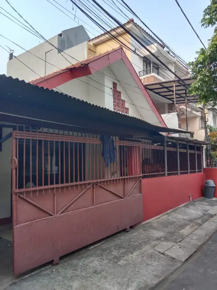 Dijual rumah di rawasari jakpus lokasi strategis