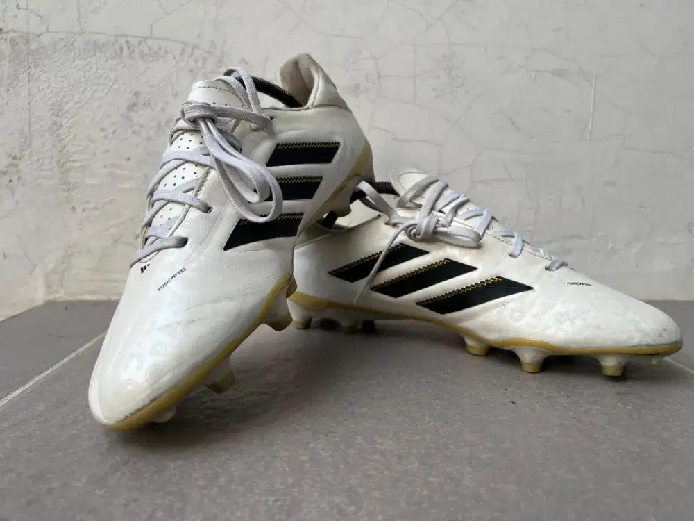 Sepatu Bola Adidas Copa Pure 3 League