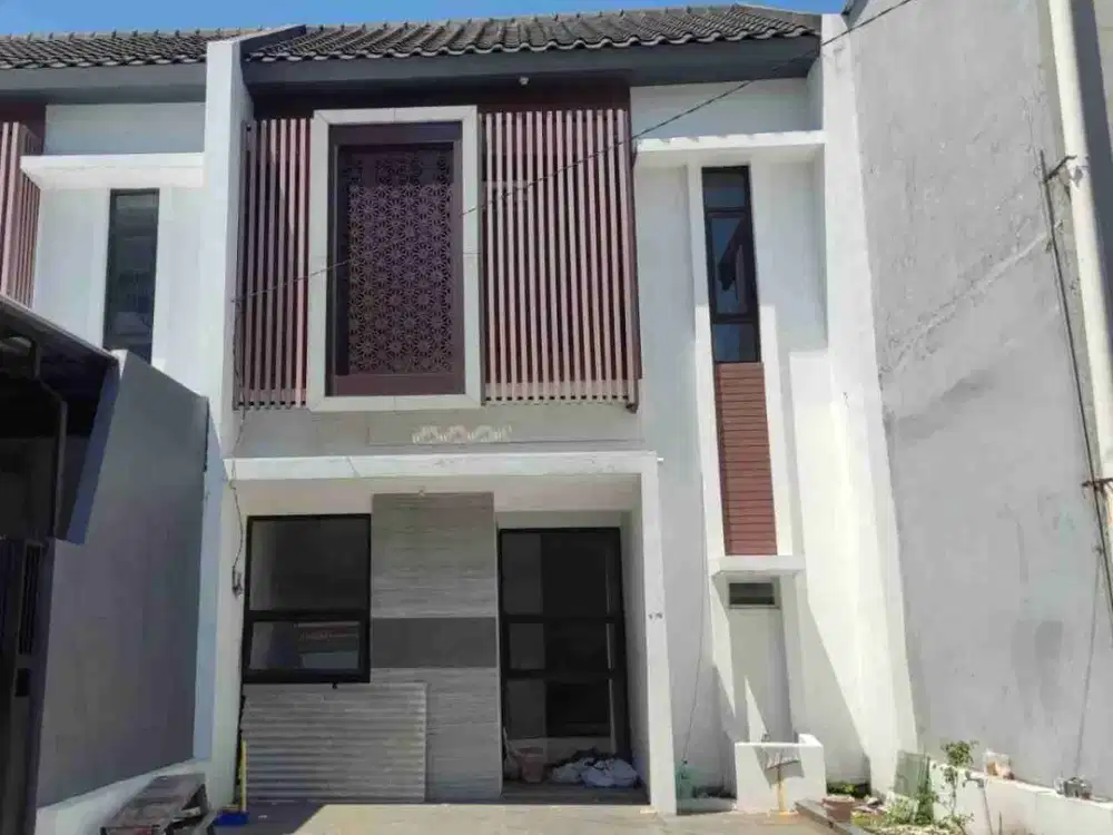 ROYAL PAKA ONE GATE SYSTEM ‼️Rumah 2 Lantai Gununganyar dekat UPN Rungkut