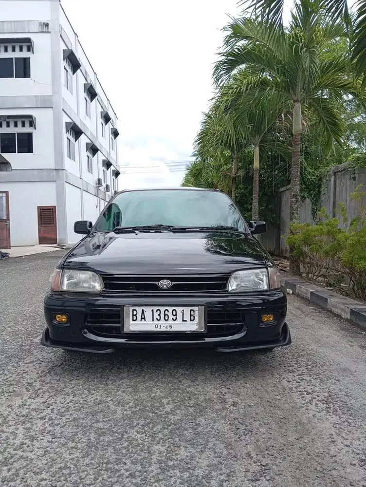 Di jual toyota Starlet 1992