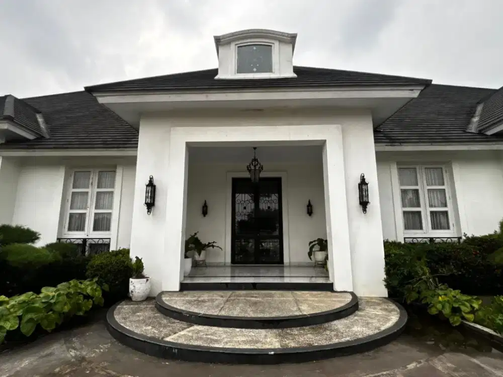 Villa Megah Sentul Bogor Jawa Barat Luas Tanah 20.000 m2