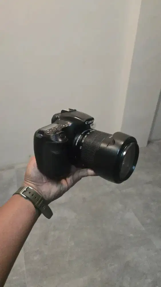 Canon 60D Plus Lensa 18 - 135 F 3.5 - 5.6 IS Apa Adanya