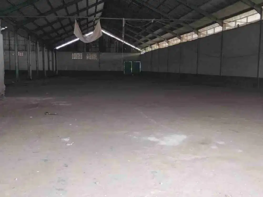 Dijual gudang area super strategis bisa dilewati tronton, hanya 2 menit ke pintu tol cimanggis
