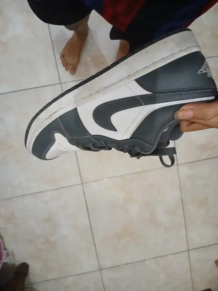 sepatu nike air jordan low 1