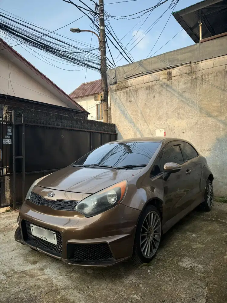 Kia Rio 2012 Bensin