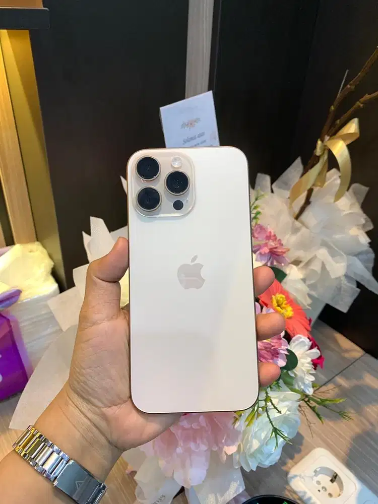 Iphone 16pm 128gb dessert
