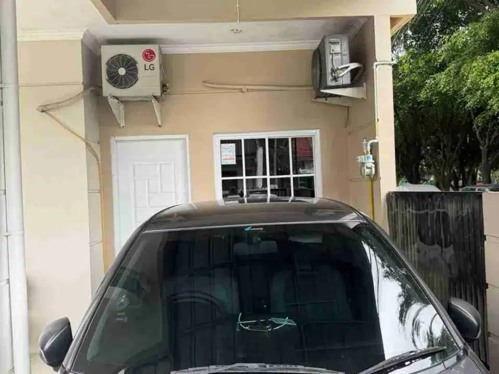 Rumah Hoek diBillymoon Pondok Kelapa Jakarta Timur