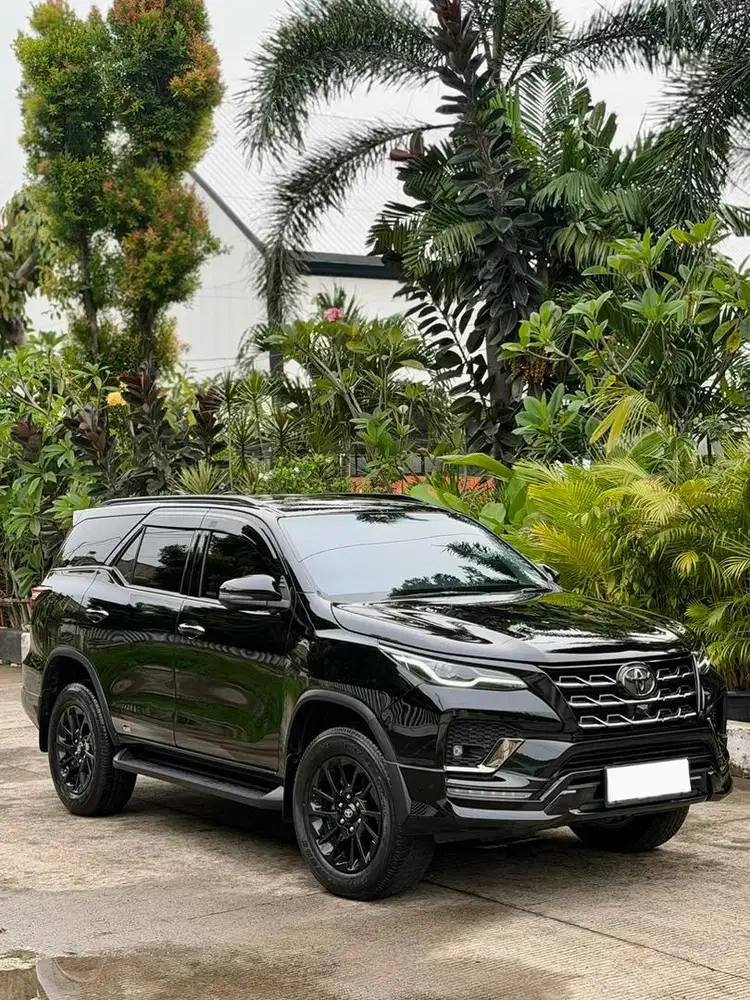 {Harga Cash} Toyota Fortuner VRZ GR 2.4 A/T Diesel 2021