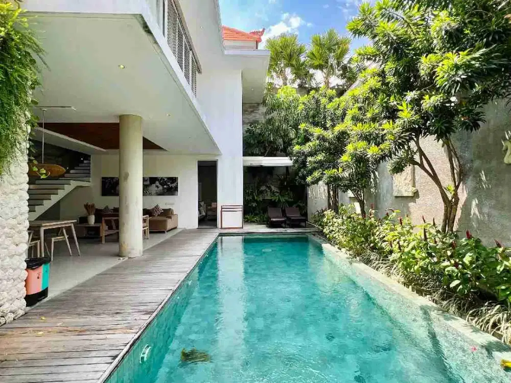 For Sale Beautiful Villa for Sale in Prime Seminyak Area - Thumbnail 3