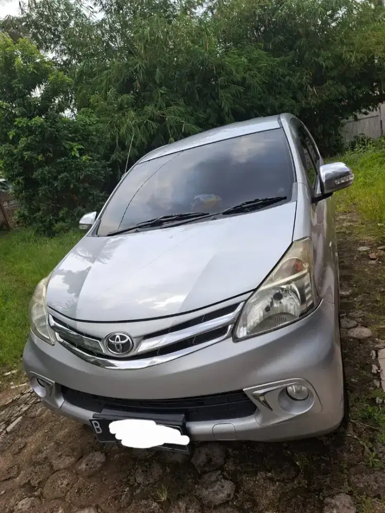 Toyota Avanza metic 2012