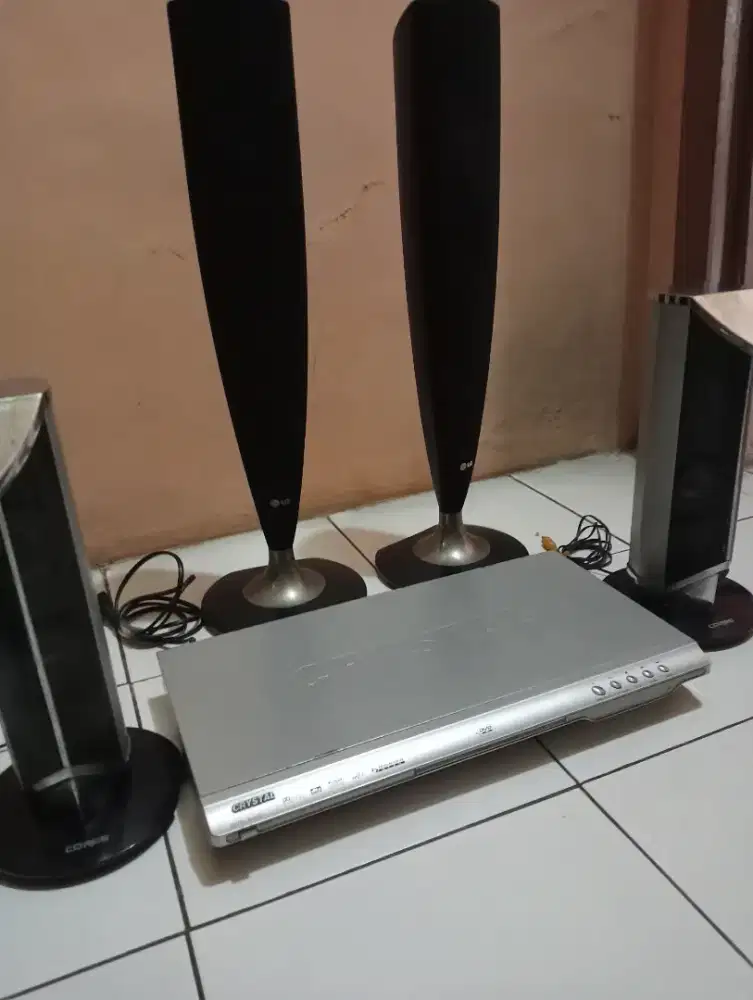 Jual dua buah speaker tower LG dan dua buah qores+ dvd