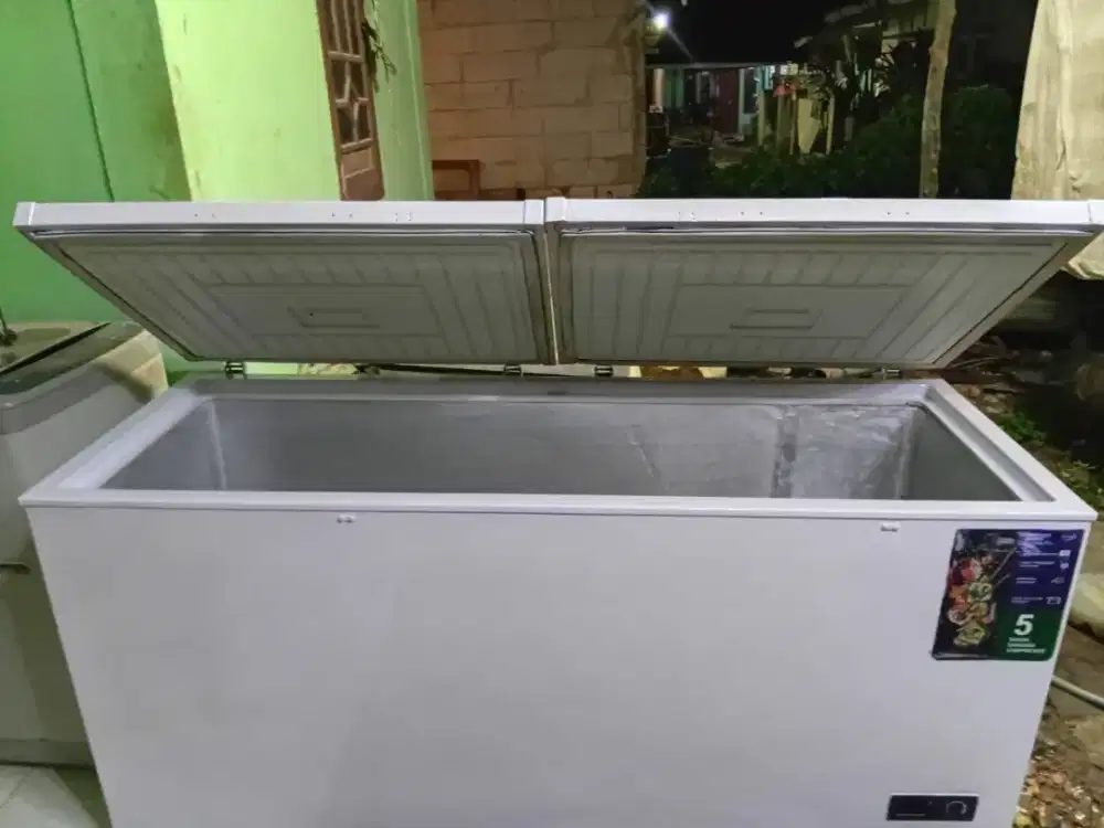Jual prizer box RSA kapasitas 600 liter kondisi normal siap pakai