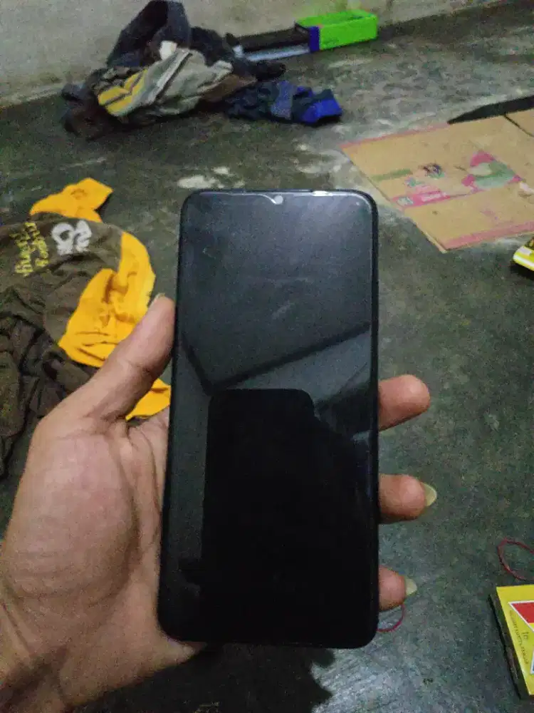 Infinix hot 30i masih mulus plus bonus silikon 2 sama charger ada