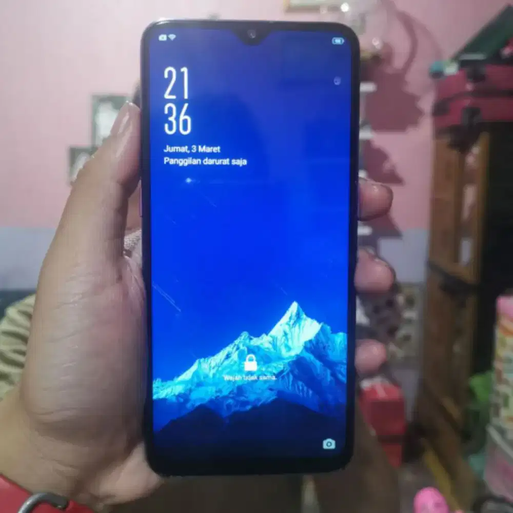 Oppo f9 4/64 os 10