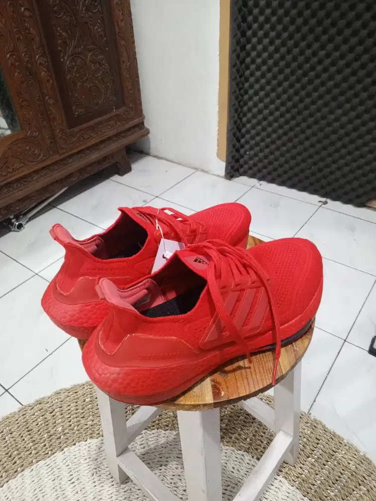 Jual adidas ultraboots 21 size 42, 1.2jt nego