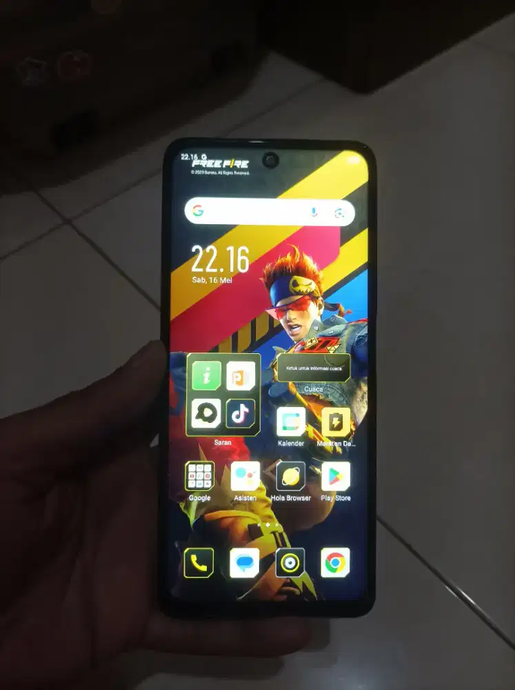 INFINIX HOT 30 RAM 8+8/256..MULUS KGK ADA RETAK