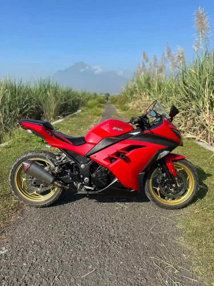 Ninja 250 lengkap hidup terawat  siap pakai