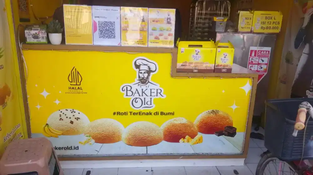 Lowongan crew toko roti baker old