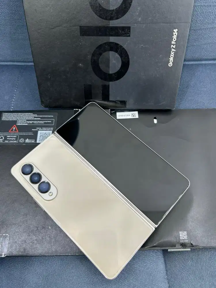 Samsung Z Fold 4 5G , Beige , 12/256GB Sein