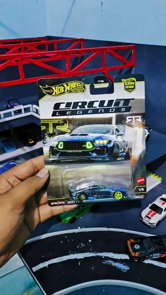 Hotwheel Premium 2024 Ford Mustang RTR Spec 5-FD
