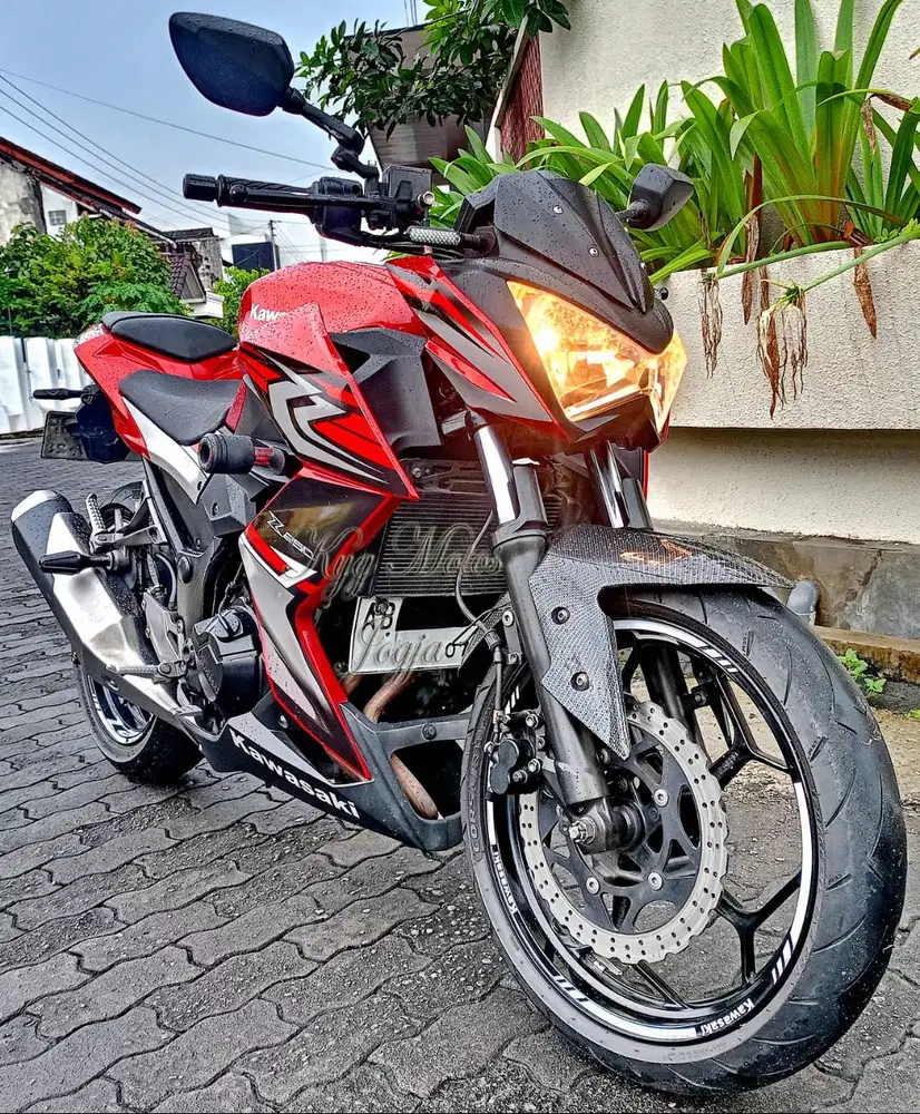 Kawasaki Z250 Z-250 Merah 2013 AB Sleman Pajak ON Kondisi Istimewa