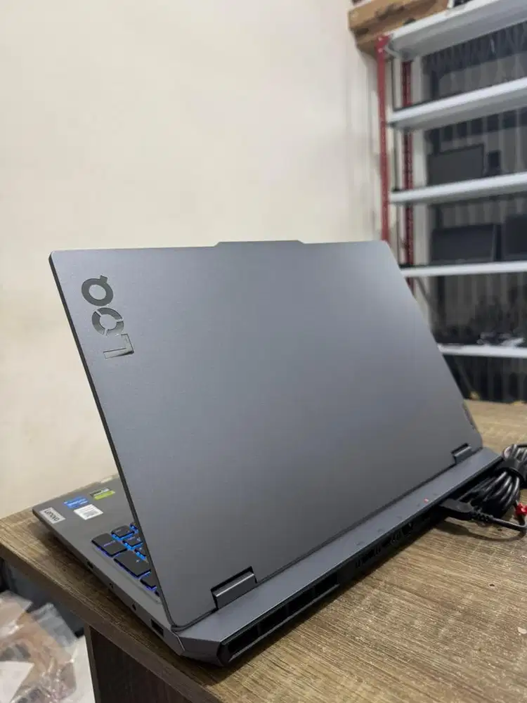 LAPTOP LENOVO LOQ GAMING RTX 3050 RAM 16 GB ON GARANSI 19 BULAN