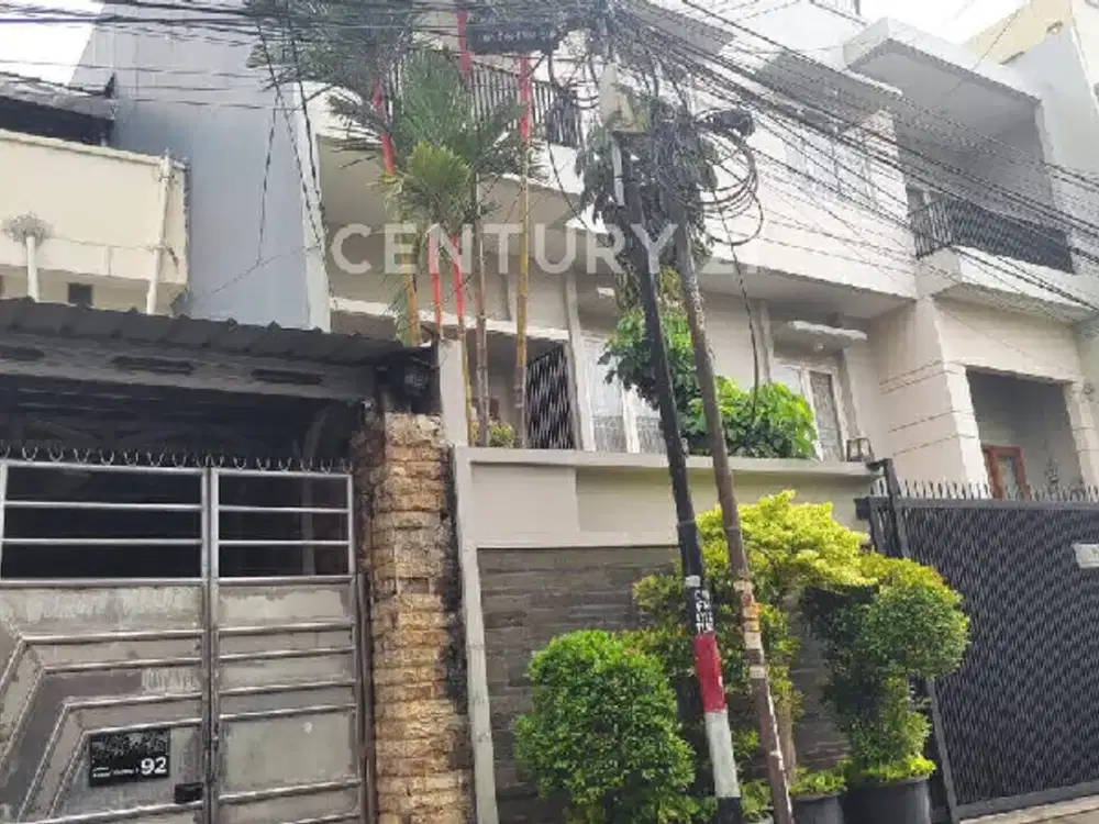 Rumah Bagus Di Kebon Kacang Jakarta Pusat