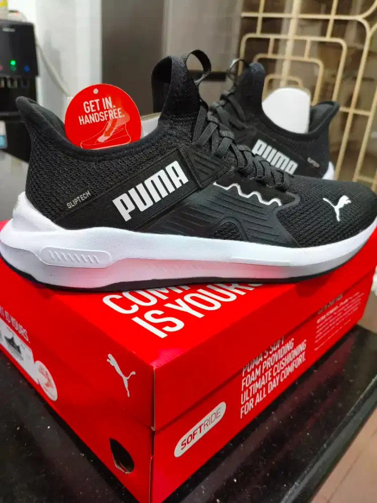 sepatu puma softride enzo 5 masih baru