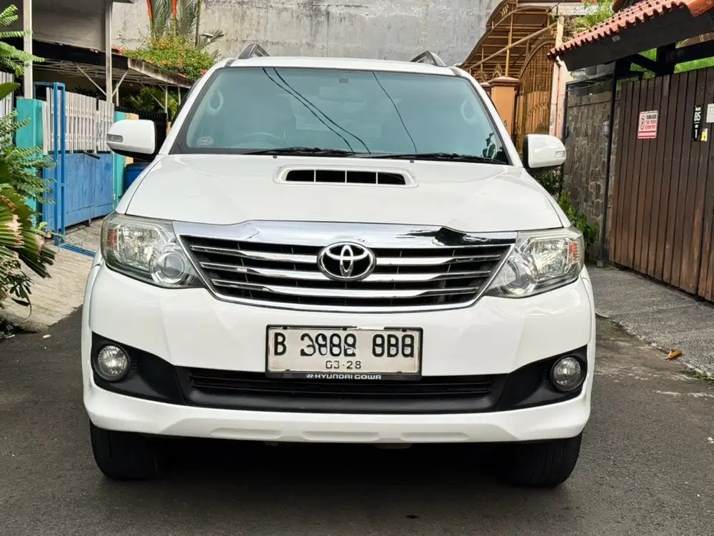Fortuner G VNT matic diesel 2013 low KM