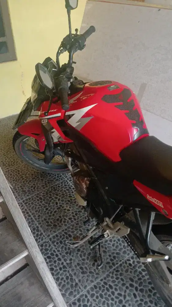 Cb 150 R street figther