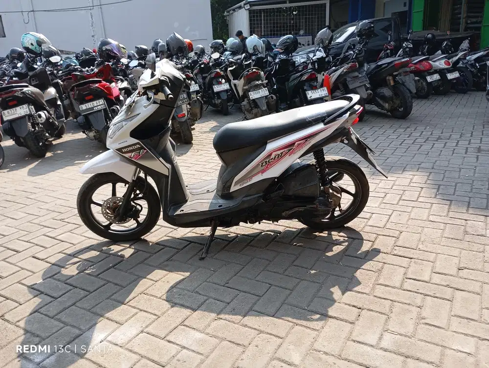 Honda beat fi Tahun 2013 Free Balik Nama