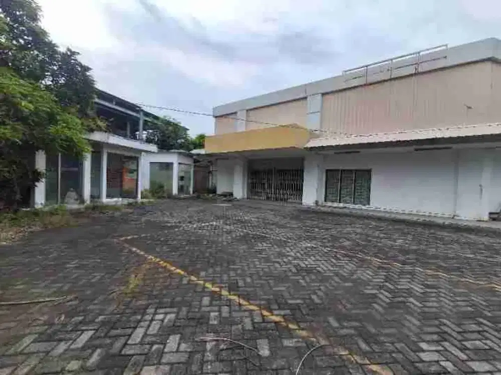 Termurah Gedung Hook Strategis Jl Raya Kedungsari Tegalsari, dkt Basuki Rahmat, Surabaya