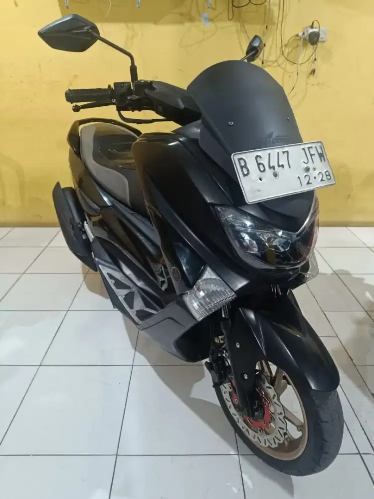 Yamaha nmax hitam dof