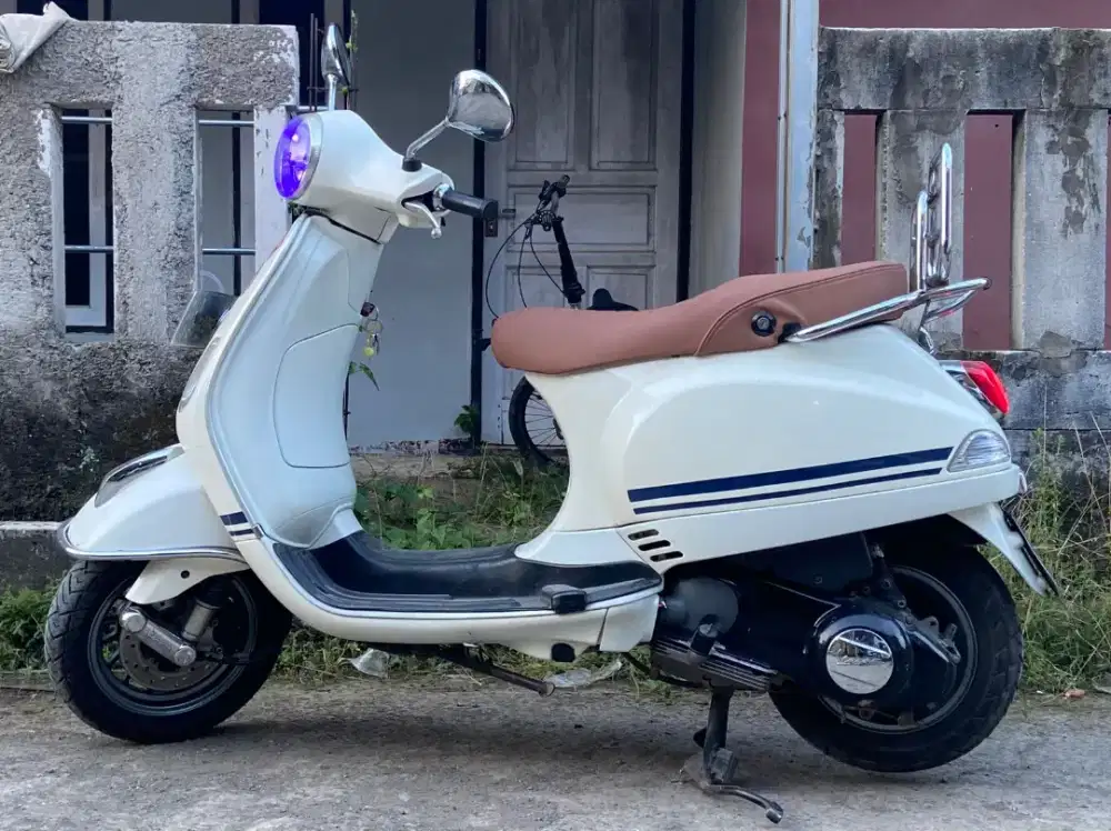 Vespa matic murah bagus kekinian cocok untuk anak muda