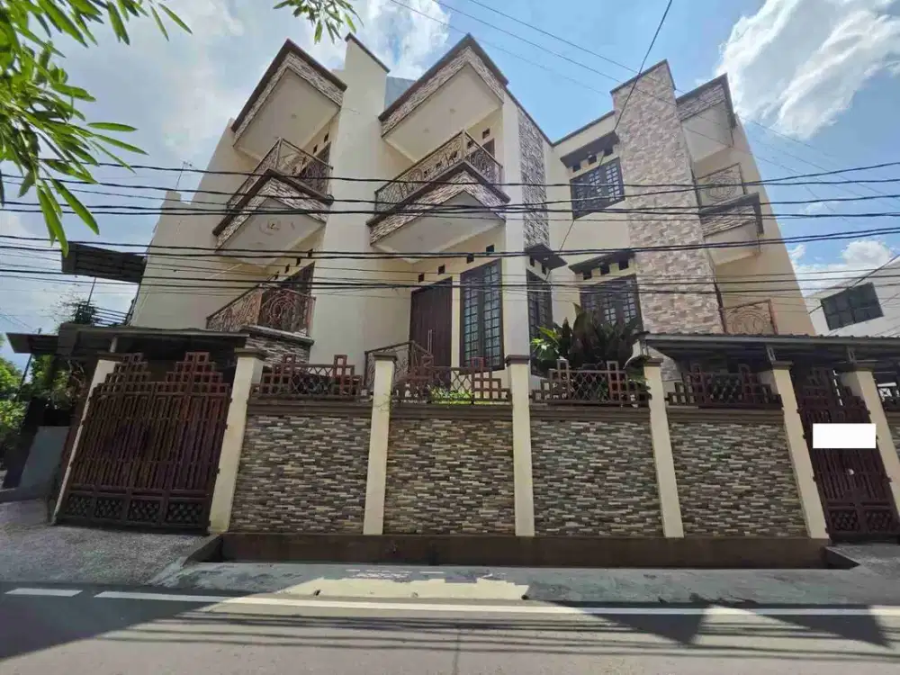 Dijual Rumah Mewah di Komplek DKI Pondok Kelapa Jakarta Timur