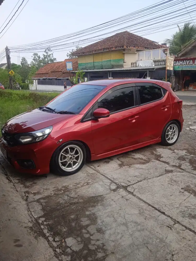 Jual Honda Brio RS Merah 2019